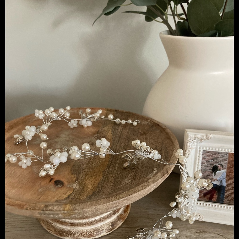 ❌SOLD NWOT Bridal Hair Vine/Garland - Picture 1 of 8